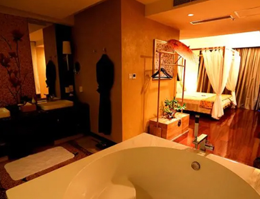 北京昌平区养生会所的黄昏恋：当爱情遇上八十岁